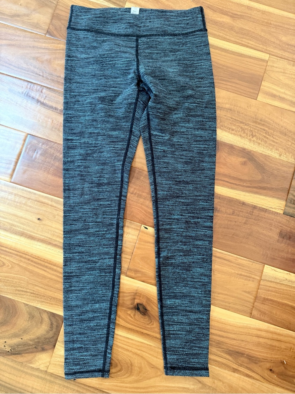 Ivivva Black and Teal Knit Performance Leggings